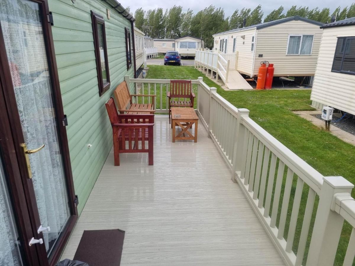 Palm Square 19 3 Bed Deluxe Caravan شابيل سانت ليوناردز المظهر الخارجي الصورة